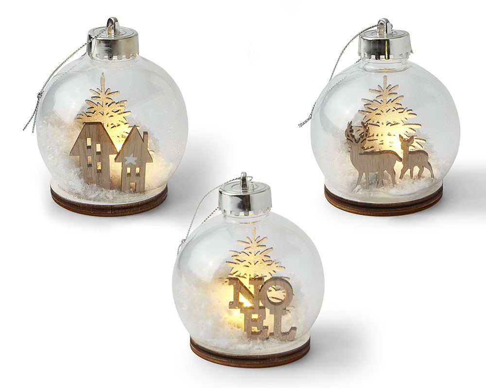 Decorações monocromáticas elegantes para árvores de Natal em branco e madeira para comprar na Pepco