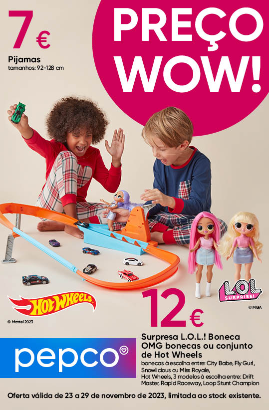 Modelos E Tamanhos Diferentes Das Bonecas Dos Brinquedos Imagem de